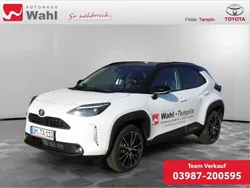 Platinum white pearl Neu 2025 Toyota Yaris Cross Plus SUV | 34.900 €