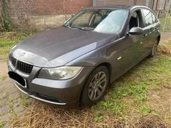 Grau Gebraucht 2006 BMW 320 Limousine | 2.390 € (Superpreis)