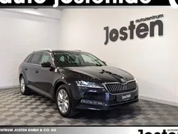 Schwarz (blackmagic perleffekt (schwarz)) Gebraucht 2024 Skoda Superb Style Kombi | 36.490 € (Etwas zu teuer)