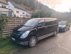 Schwarz Gebraucht 2012 Hyundai H-1 Van / Kleinbus | 6.700 €