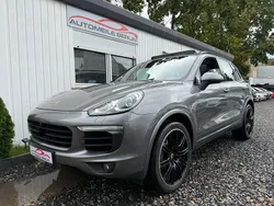 Grau Gebraucht 2016 Porsche Cayenne S Chrono SUV | 21.900 € (Fairer Preis)