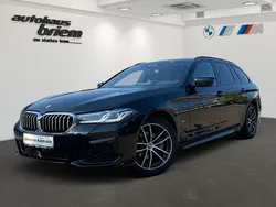 Saphirschwarz Gebraucht 2022 BMW 520 M Sport Kombi | 34.400 € (Etwas zu teuer)