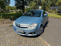 Blau Gebraucht 2007 Opel Tigra Edition Cabrio | 2.450 € (Fairer Preis)