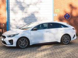Weiß Gebraucht 2021 Kia ProCeed GT Kleinwagen | 20.799 € (Superpreis)