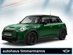 Grün Gebraucht 2024 Mini Cooper S Classic Kleinwagen | 31.930 € (Etwas zu teuer)