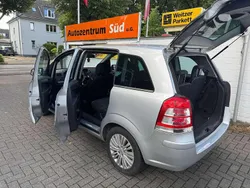 Argon silber/ice silver (m2) Gebraucht 2011 Opel Zafira Design Edition Van / Kleinbus | 4.930 € (Fairer Preis)