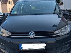 Grau Gebraucht 2017 VW Touran Van / Kleinbus | 13.800 € (Guter Preis)