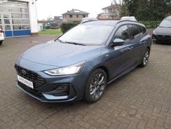 Chromablau Neu 2025 Ford Focus ST-Line X Kombi | 28.700 € (Fairer Preis)