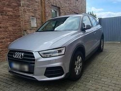 Silber Gebraucht 2017 Audi Q3 Comfort SUV | 16.500 €