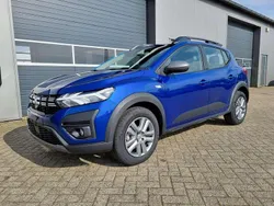 Stahlblau Gebraucht 2023 Dacia Sandero Expression Kleinwagen | 17.100 € (Fairer Preis)