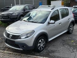 Silber Gebraucht 2010 Dacia Sandero Stepway Kleinwagen | 3.900 € (Fairer Preis)