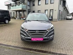 Grau Gebraucht 2017 Hyundai Tucson GO! SUV | 13.990 € (Fairer Preis)