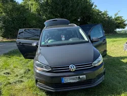 Grau Gebraucht 2018 VW Touran Join Van / Kleinbus | 16.000 € (Guter Preis)