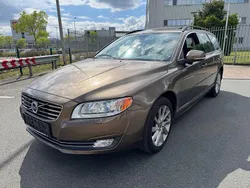 Braun Gebraucht 2014 Volvo V70 Kombi | 15.980 € (Teuer)