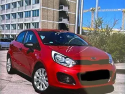 Rot Gebraucht 2012 Kia Rio Kleinwagen | 6.000 € (Fairer Preis)