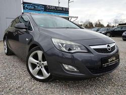 Grau Gebraucht 2010 Opel Astra Limousine | 8.790 € (Etwas zu teuer)