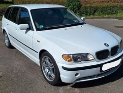 Weiß Gebraucht 2003 BMW 330 Kombi | 3.499 € (Superpreis)