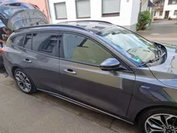 Grau Gebraucht 2022 Ford Focus ST-Line Kombi | 17.300 € (Guter Preis)