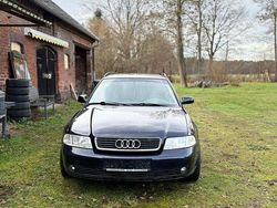 Blau Gebraucht 1999 Audi A4 Kombi | 1.500 € (Superpreis)