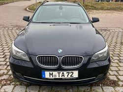 Blau Gebraucht 2009 BMW 523 Advantage Kombi | 6.900 € (Etwas zu teuer)