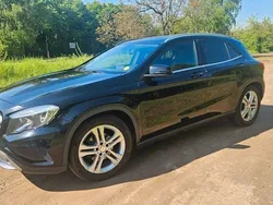 Schwarz Gebraucht 2015 Mercedes GLA220 SUV | 12.800 € (Guter Preis)