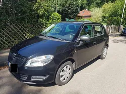 Schwarz Gebraucht 2014 Skoda Fabia Active Kleinwagen | 6.300 € (Guter Preis)