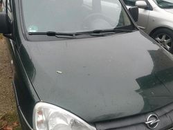 Grün Gebraucht 2002 Opel Combo Kombi | 1.600 € (Etwas zu teuer)