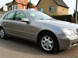 Mercedes C200