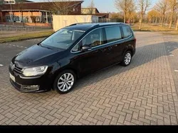 Schwarz Gebraucht 2017 VW Sharan Van / Kleinbus | 19.599 € (Fairer Preis)