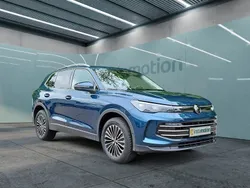 Blau Gebraucht 2024 VW Tiguan Elegance SUV | 48.830 € (Fairer Preis)