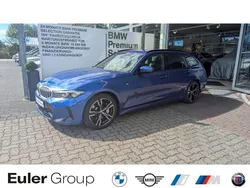 Portimao blau metallic Gebraucht 2024 BMW 330 Performance Kombi | 41.580 € (Superpreis)