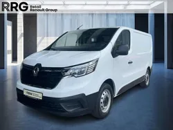 Arktisweiß Gebraucht 2023 Renault Trafic Komfort Van | 25.990 € (Etwas zu teuer)