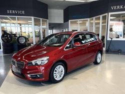 Flamencorot brillanteffekt met Gebraucht 2015 BMW 218 Luxury Line Kombi | 14.400 € (Fairer Preis)