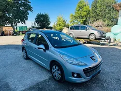 Grau Gebraucht 2012 Peugeot 207 Premium Kombi | 1.599 € (Superpreis)
