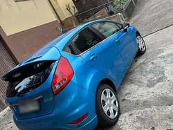 Blau Gebraucht 2010 Ford Fiesta Kleinwagen | 3.000 € (Etwas zu teuer)
