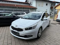 Weiß Gebraucht 2013 Kia Ceed Sportswagon Kombi | 4.999 € (Superpreis)