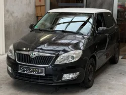 Schwarz Gebraucht 2010 Skoda Fabia Ambiente Limousine | 2.290 € (Guter Preis)