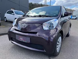 Deep amethyst mica metallic Gebraucht 2009 Toyota iQ Basis Kleinwagen | 2.990 € (Fairer Preis)