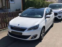 Weiß Gebraucht 2016 Peugeot 308 Kombi | 8.600 € (Fairer Preis)
