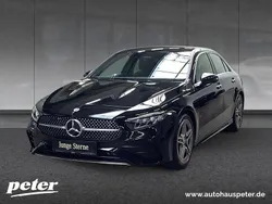 Metalliclack kosmosschwarz Gebraucht 2024 Mercedes A180 AMG Limousine | 34.210 € (Etwas zu teuer)