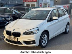 Weiß Gebraucht 2016 BMW 218 Active Tourer Advantage Van / Kleinbus | 11.999 € (Fairer Preis)