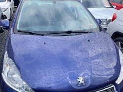 Blau Gebraucht 2014 Peugeot 208 Active Kleinwagen | 2.899 € (Guter Preis)