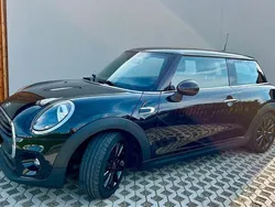 Schwarz Gebraucht 2018 Mini ONE Kleinwagen | 13.900 € (Etwas zu teuer)