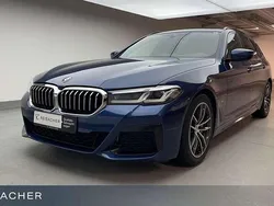 Phytonicblau Gebraucht 2022 BMW 530 Shadowline Kombi | 39.949 € (Fairer Preis)