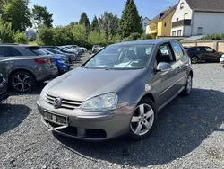 Grau Gebraucht 2006 VW Golf V Sportline Limousine | 2.890 € (Fairer Preis)