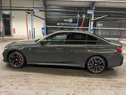 Grau Gebraucht 2023 BMW 340 M Performance Limousine | 53.500 € (Fairer Preis)