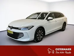 Weiß Gebraucht 2024 VW Passat Business Kombi | 40.990 €