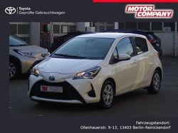 Weiß Gebraucht 2018 Toyota Yaris Hybrid Comfort Limousine | 14.750 € (Fairer Preis)