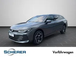 Grau Neu 2024 VW Passat Business Kombi | 43.450 €