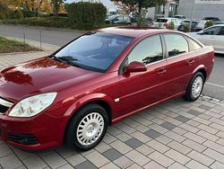 Rot Gebraucht 2008 Opel Vectra Limousine | 2.990 € (Etwas zu teuer)